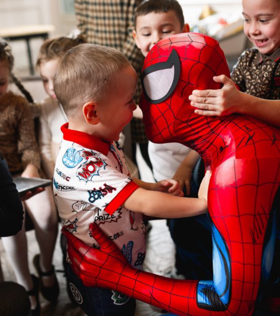Аниматор Человек-Паук на детский праздник в Уфе