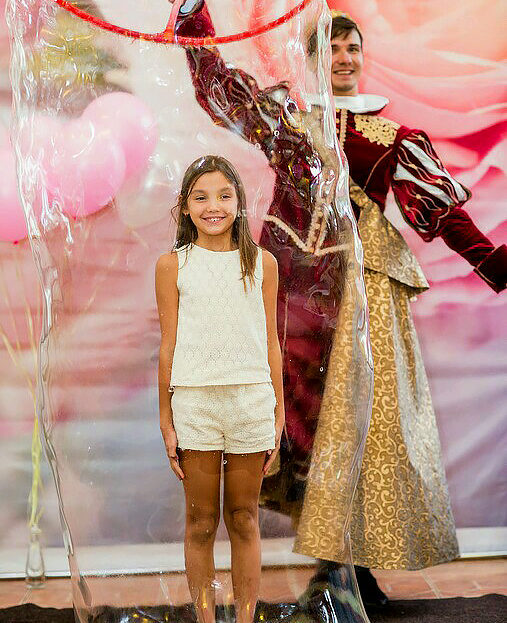 Аниматор Принц на день рождения девочки в сказочном стиле в Уфе